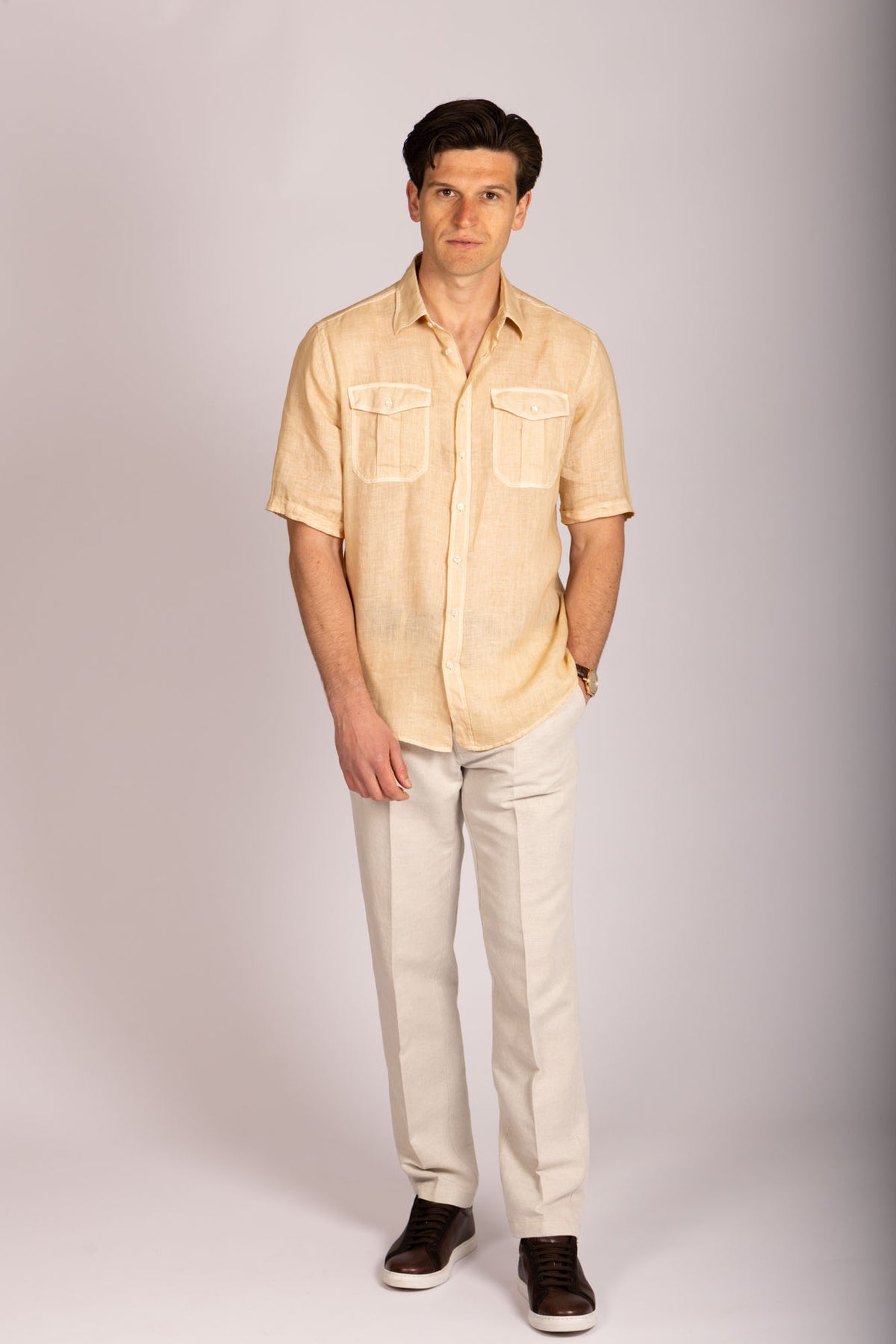 Featherstone London beige linen short sleeve shirt - full body