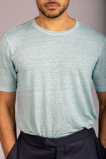 Detail View Light blue crew neck men’s T-shirt – Featherstone London minimalist T-shirt